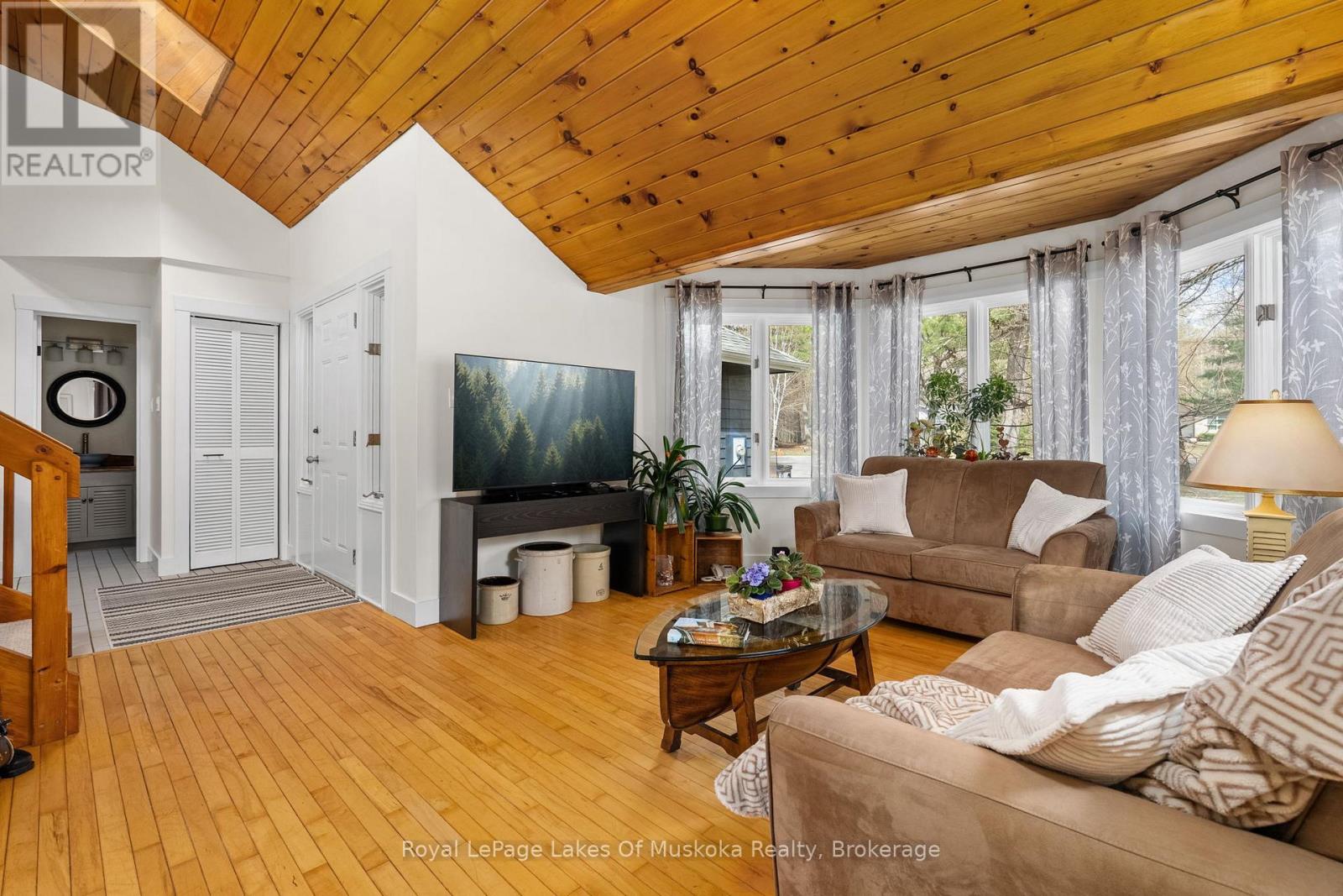84 Clarke Crescent, Huntsville, Ontario P0B 1L0 - Photo 8 - X13116158