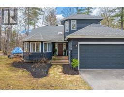 84 CLARKE CRESCENT, Huntsville, Ontario