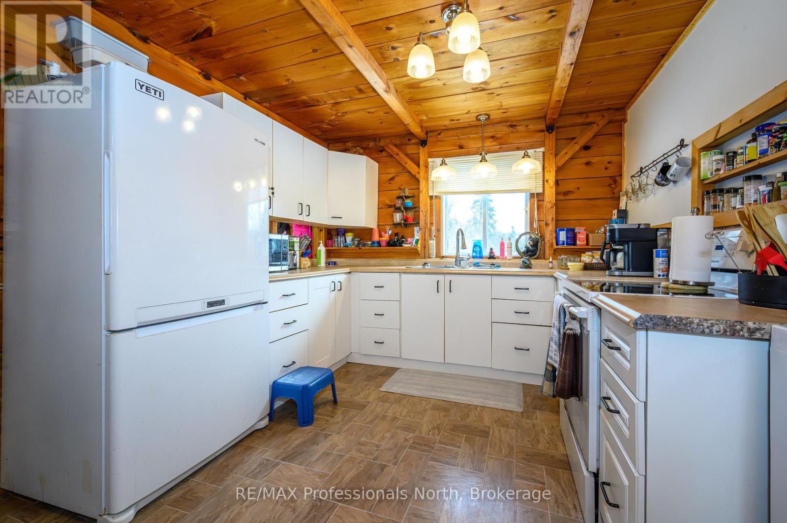 2315 Aspdin Road, Huntsville, Ontario P0B 1M0 - Photo 6 - X13116914