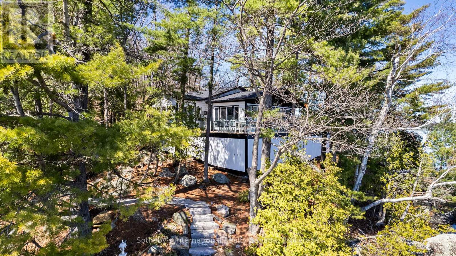 29 Beachgrove Island 33lm, Gravenhurst, Ontario P1P 1R2 - Photo 5 - X13117108