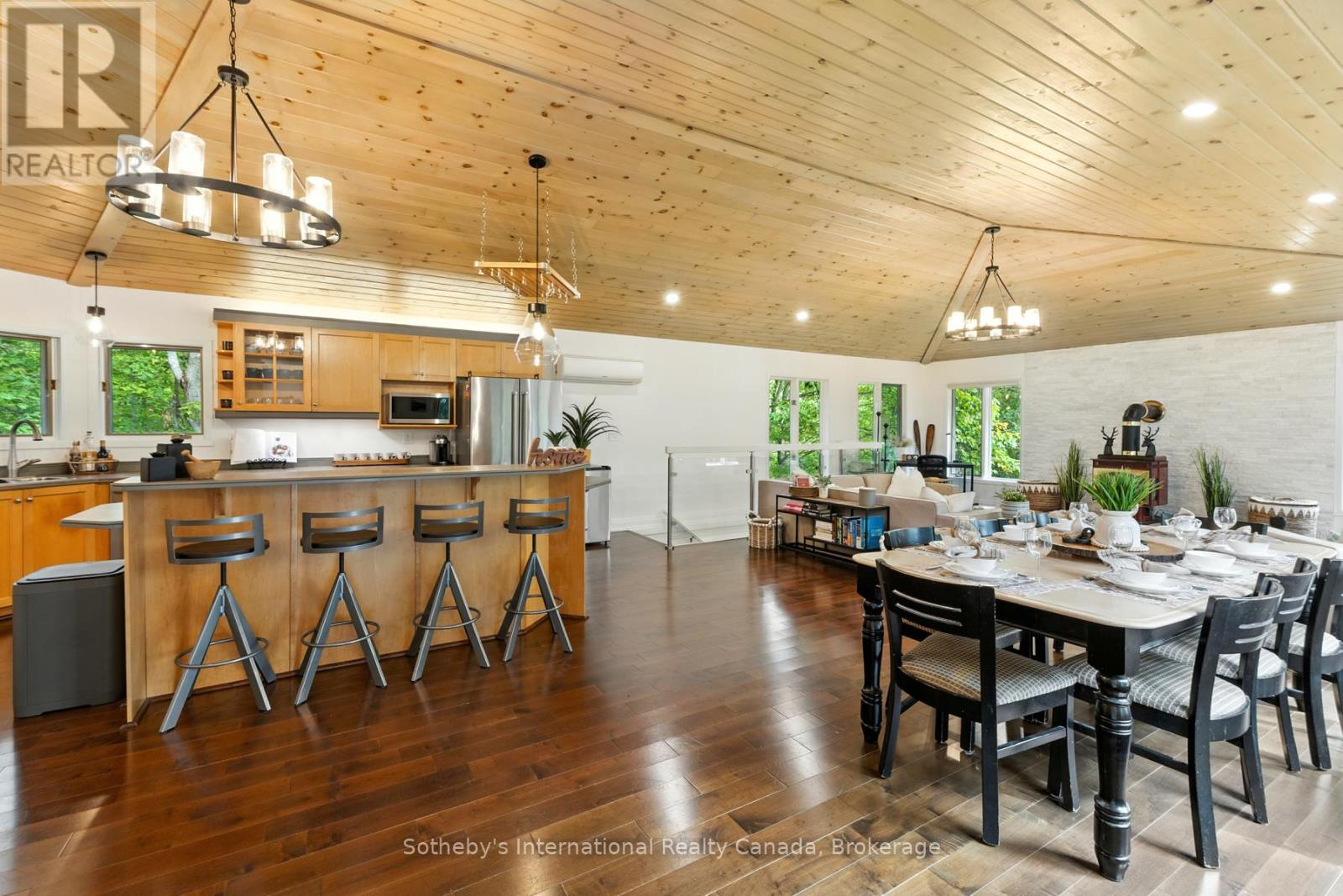 1060 North Kahshe Lake Road, Gravenhurst, Ontario P0E 1G0 - Photo 6 - X13117664
