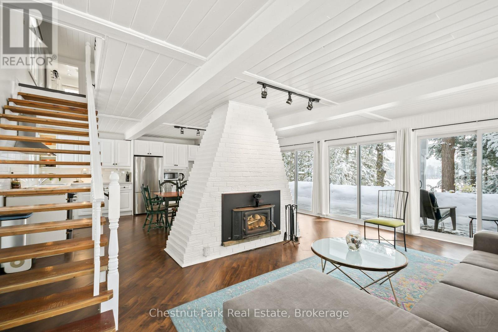 1023 Roly Lane, Lake Of Bays, Ontario P1H 2J6 - Photo 9 - X13120262