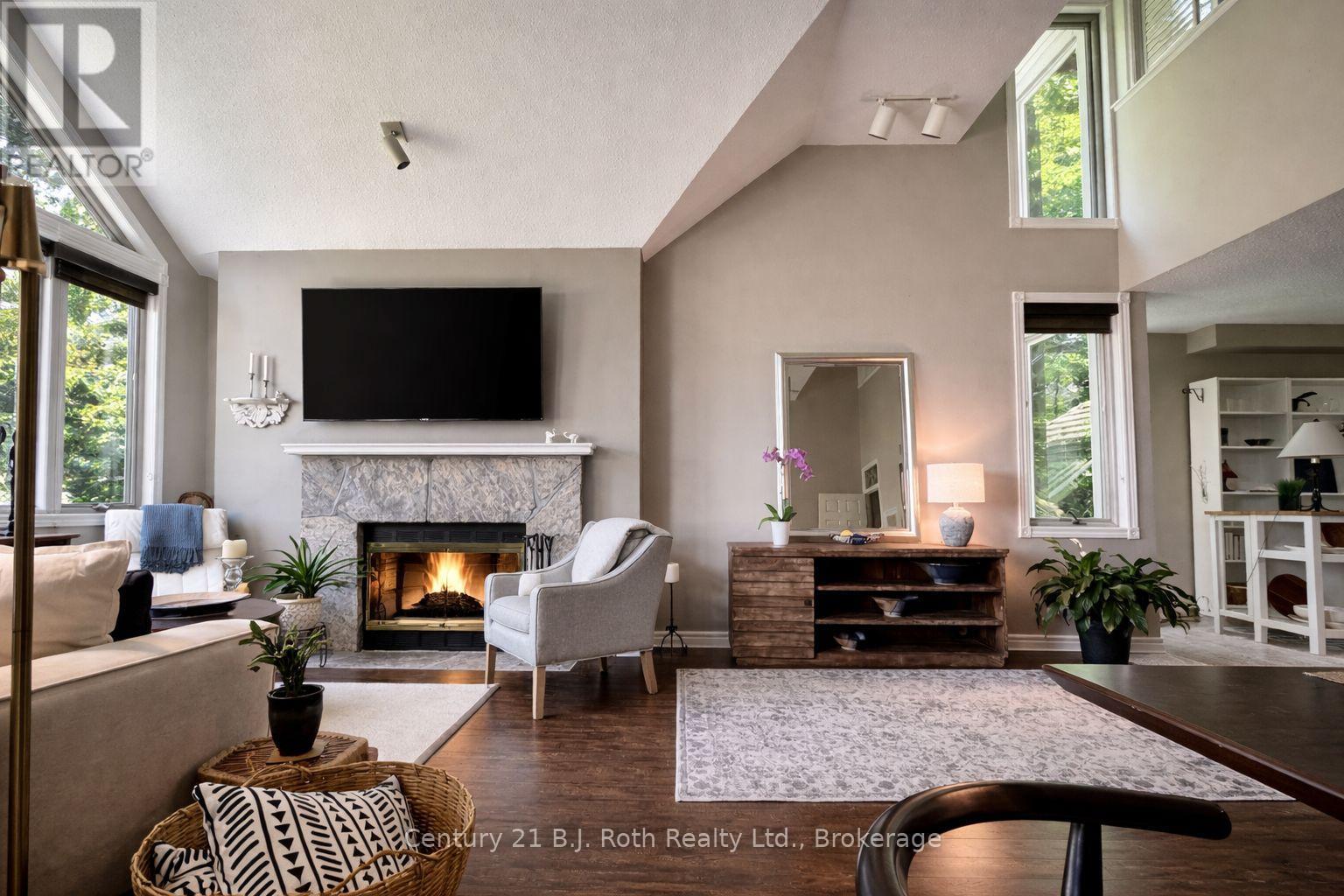 331 Grandview Hilltop Drive, Huntsville, Ontario  P1H 2J5 - Photo 2 - X13120834
