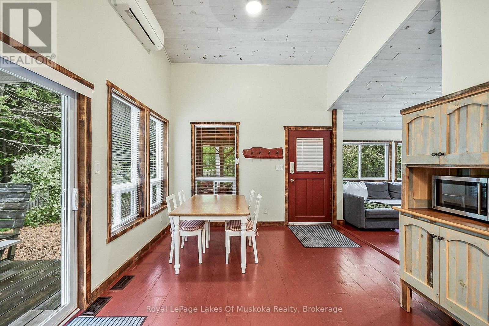 1009 Kirbys Beach Road, Bracebridge, Ontario P1L 1X2 - Photo 6 - X13120952