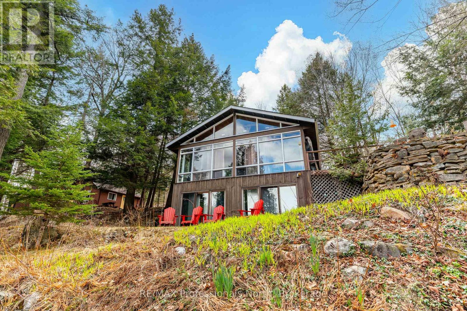 375 Harp Lake Road, Huntsville, Ontario  P1H 2J6 - Photo 1 - X13122048