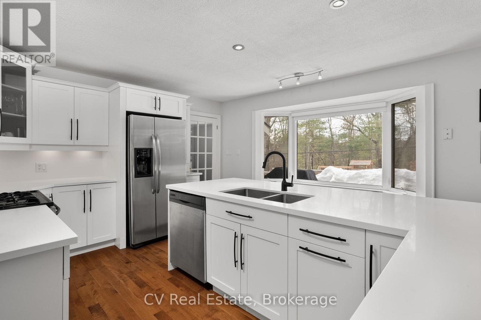 1343 North Muldrew Lake Road, Gravenhurst, Ontario P1P 1V4 - Photo 11 - X13122498
