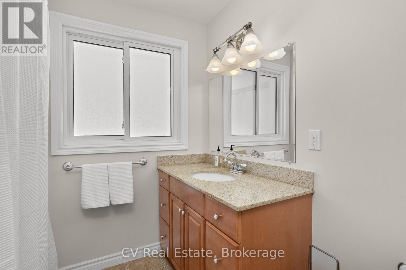 1343 North Muldrew Lake Road, Gravenhurst, Ontario P1P 1V4 - Photo 28 - X13122498