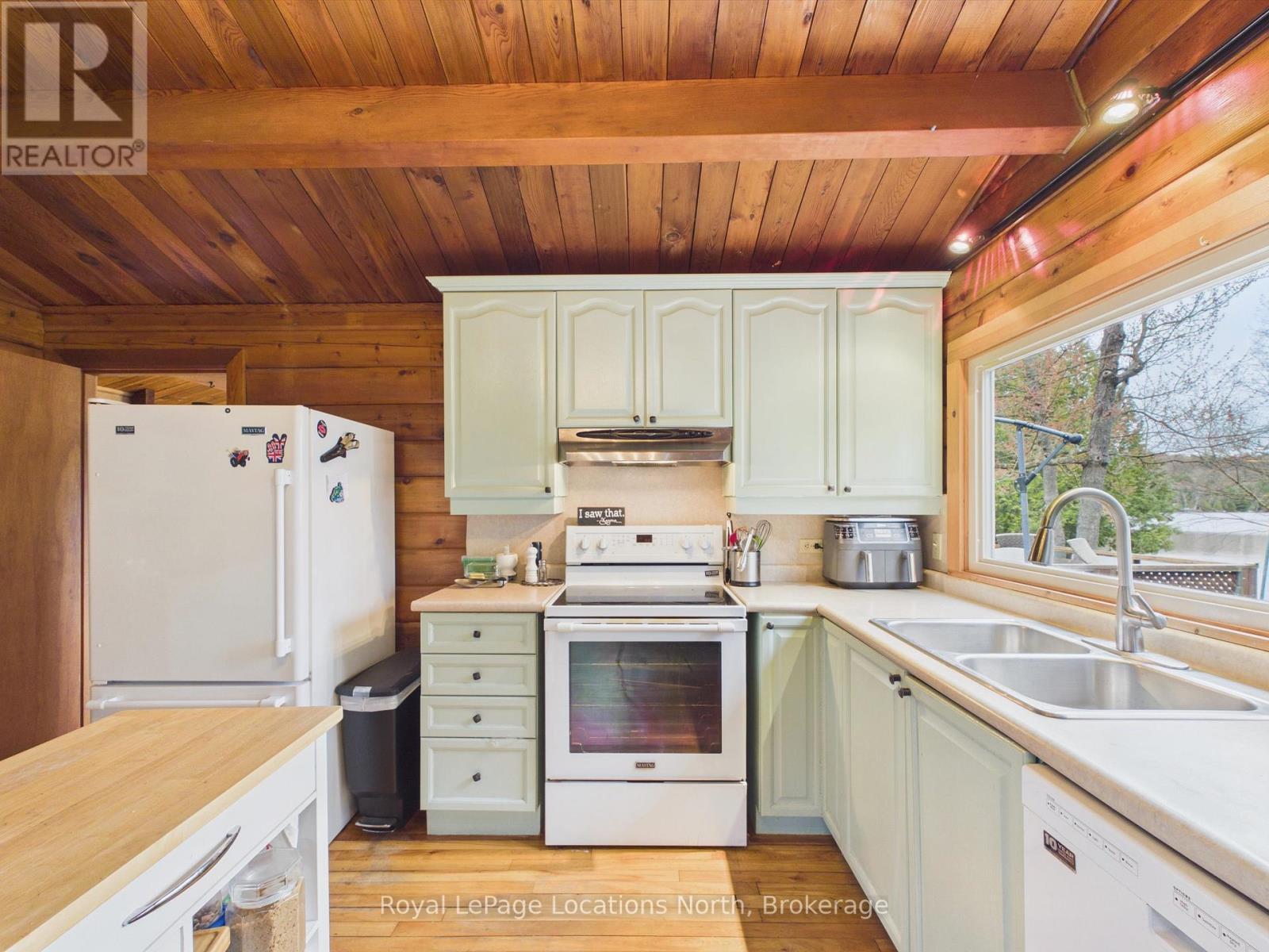 1027 Scott Lane, Lake Of Bays, Ontario  P1H 2J6 - Photo 9 - X13122634