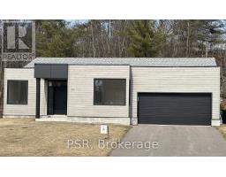 43 MUSKOKA BAY BOULEVARD, Gravenhurst, Ontario