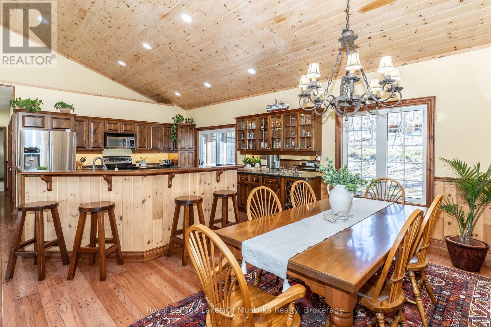 22 Duke Street, Muskoka Lakes, Ontario  P0B 1J0 - Photo 9 - X13123112