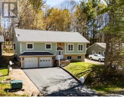 22 DUKE STREET, Muskoka Lakes, Ontario