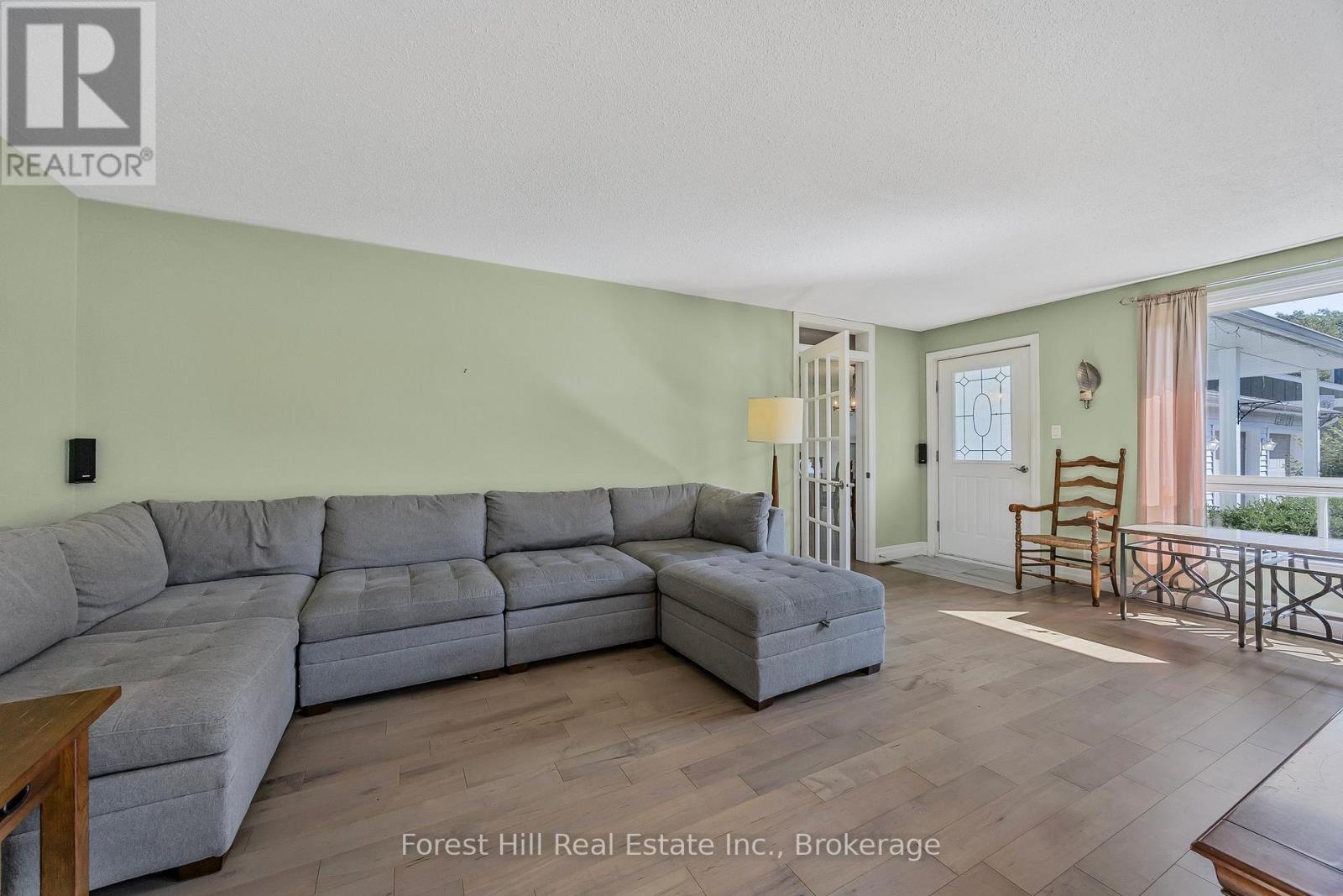 1080 River Street, Muskoka Lakes, Ontario P0C 1A0 - Photo 9 - X13124874