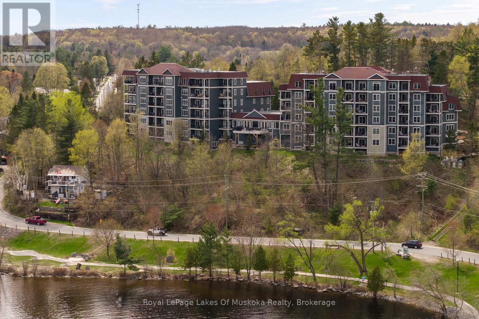 103 - 10 Kimberley Avenue, Bracebridge, Ontario  P1L 0A4 - Photo 1 - X13126588