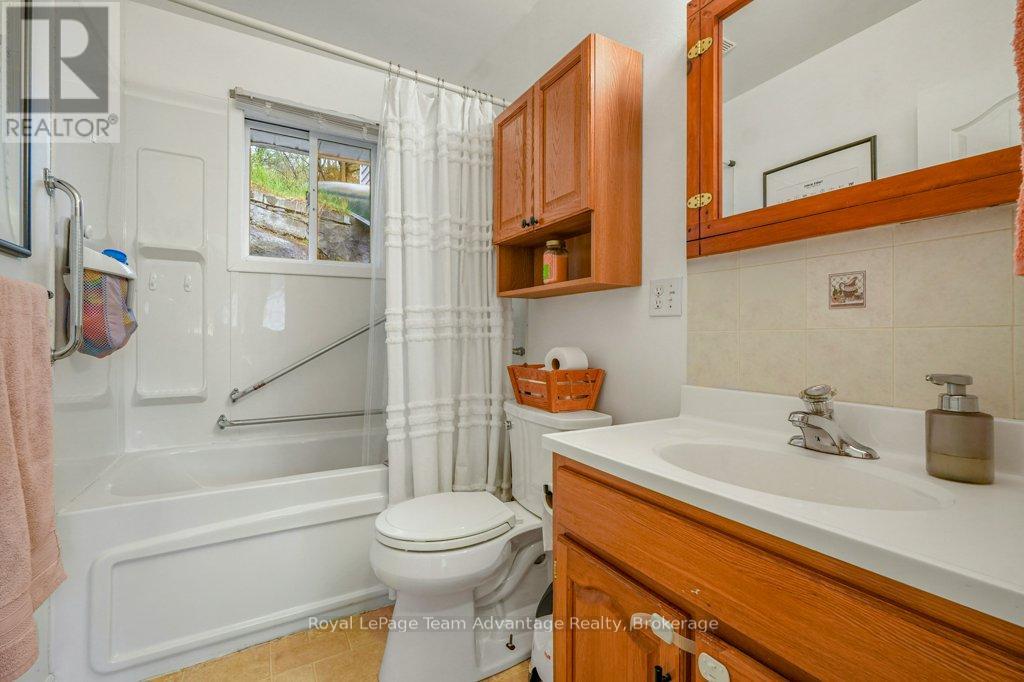31 Cascade Street, Parry Sound, Ontario  P2A 1J8 - Photo 20 - X13128196