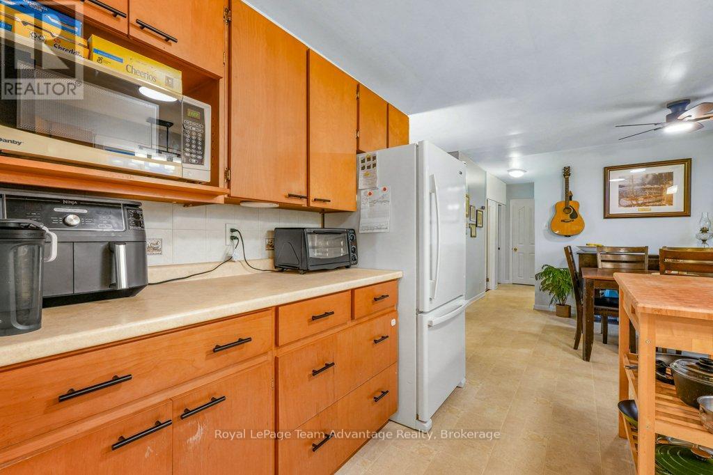 31 Cascade Street, Parry Sound, Ontario  P2A 1J8 - Photo 6 - X13128196