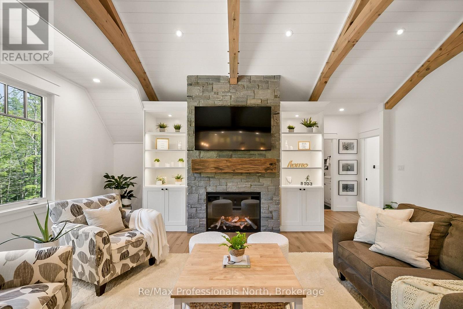 1054 Brydons Bay Road, Gravenhurst, Ontario  P1P 1R1 - Photo 17 - X13129310