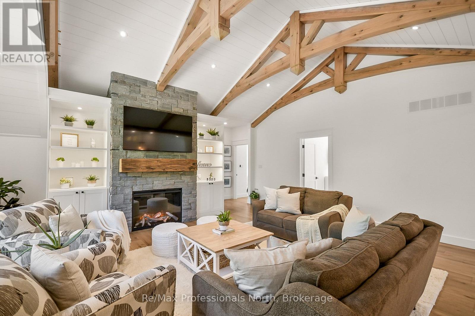 1054 Brydons Bay Road, Gravenhurst, Ontario  P1P 1R1 - Photo 18 - X13129310