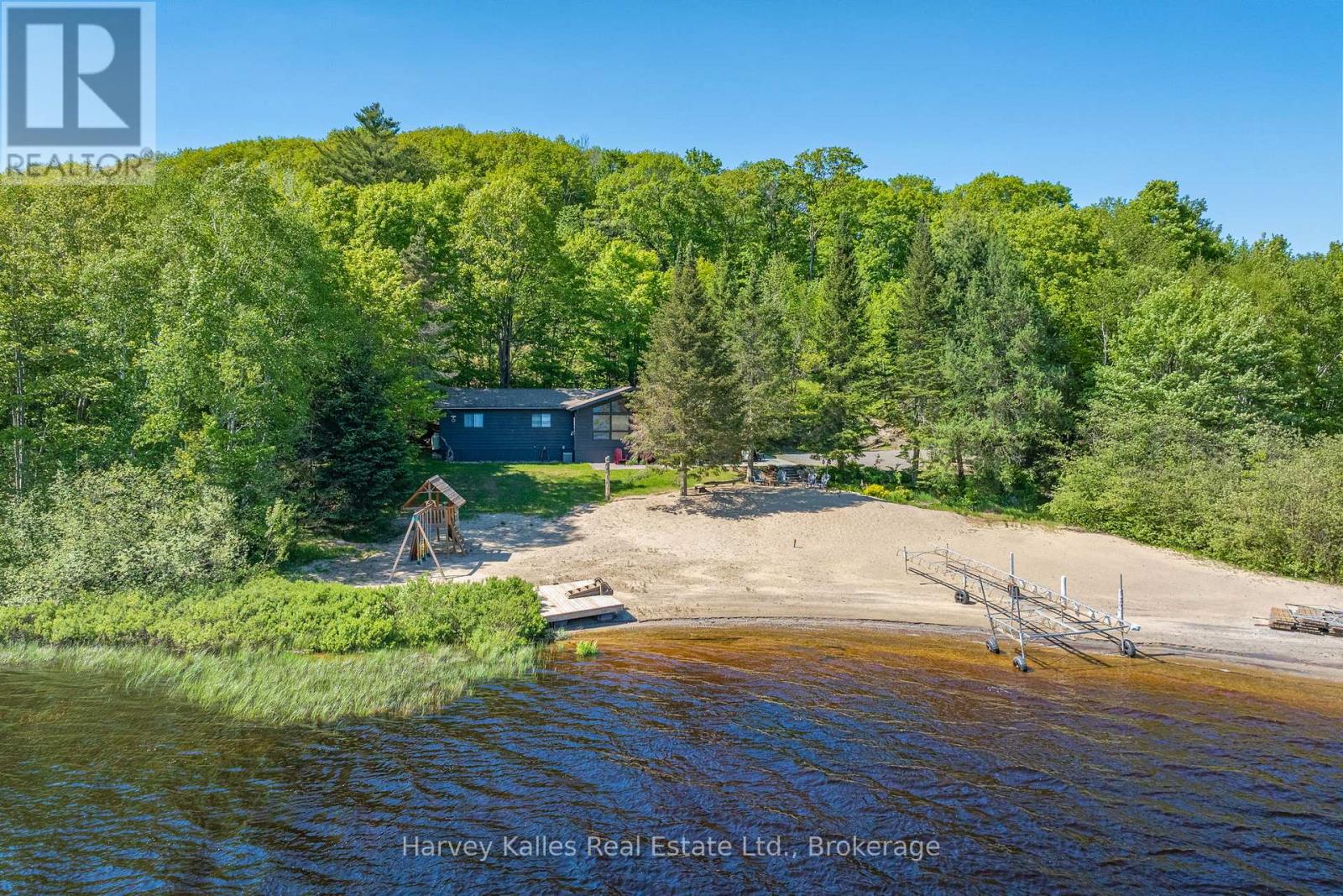 257 North Deer Lake Road, Huntsville, Ontario  P0B 1L0 - Photo 2 - X13129638