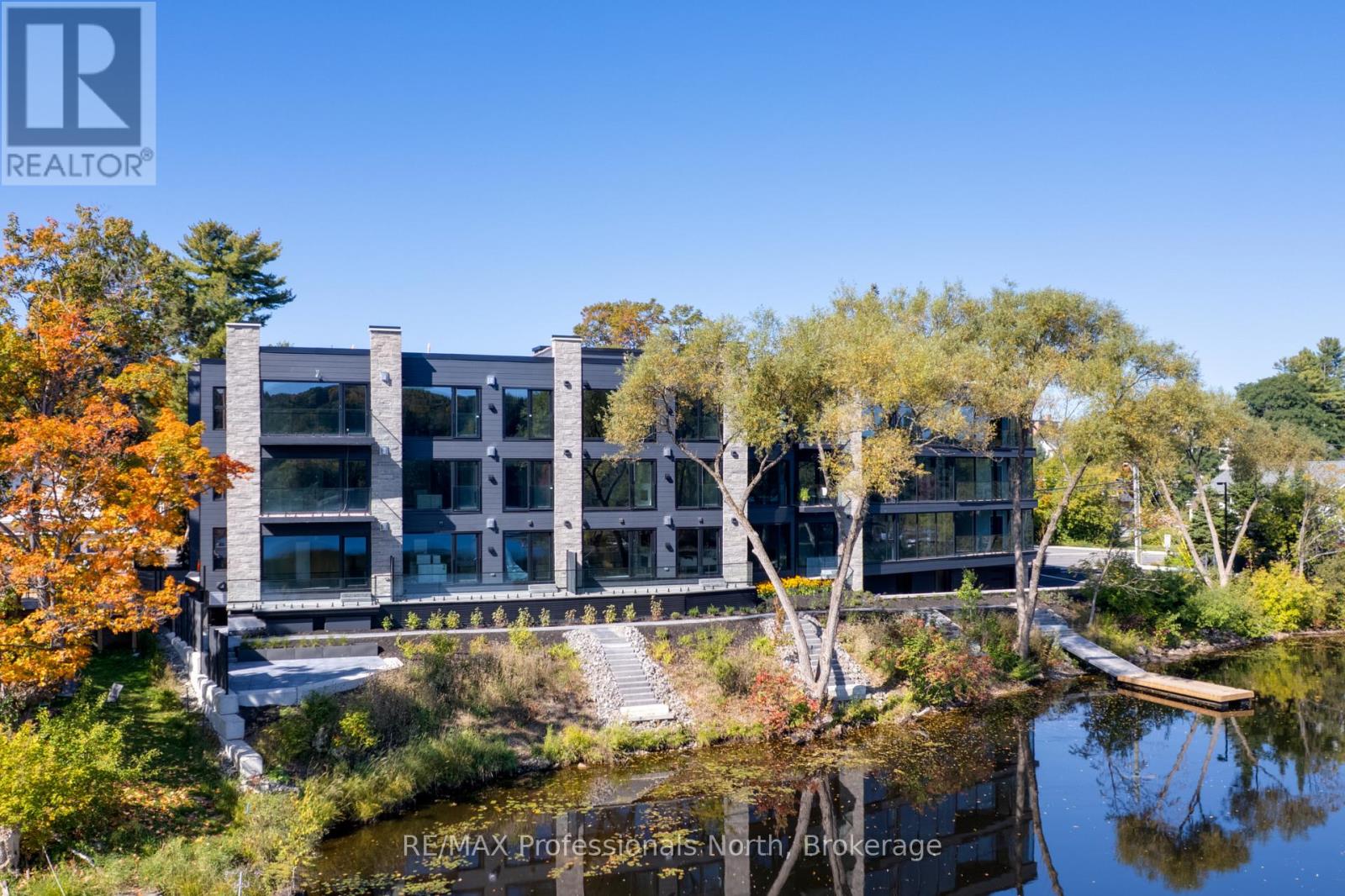 105 - 32 Brunel Road, Huntsville, Ontario P1H 1P5 - Photo 1 - X13130840