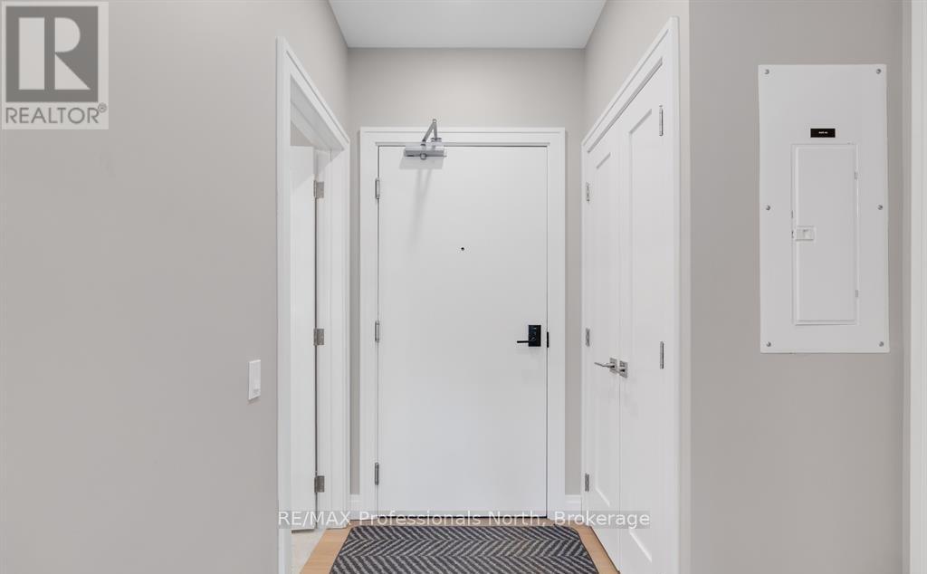 201 - 32 Brunel Road, Huntsville, Ontario P1H 1P5 - Photo 2 - X13130854