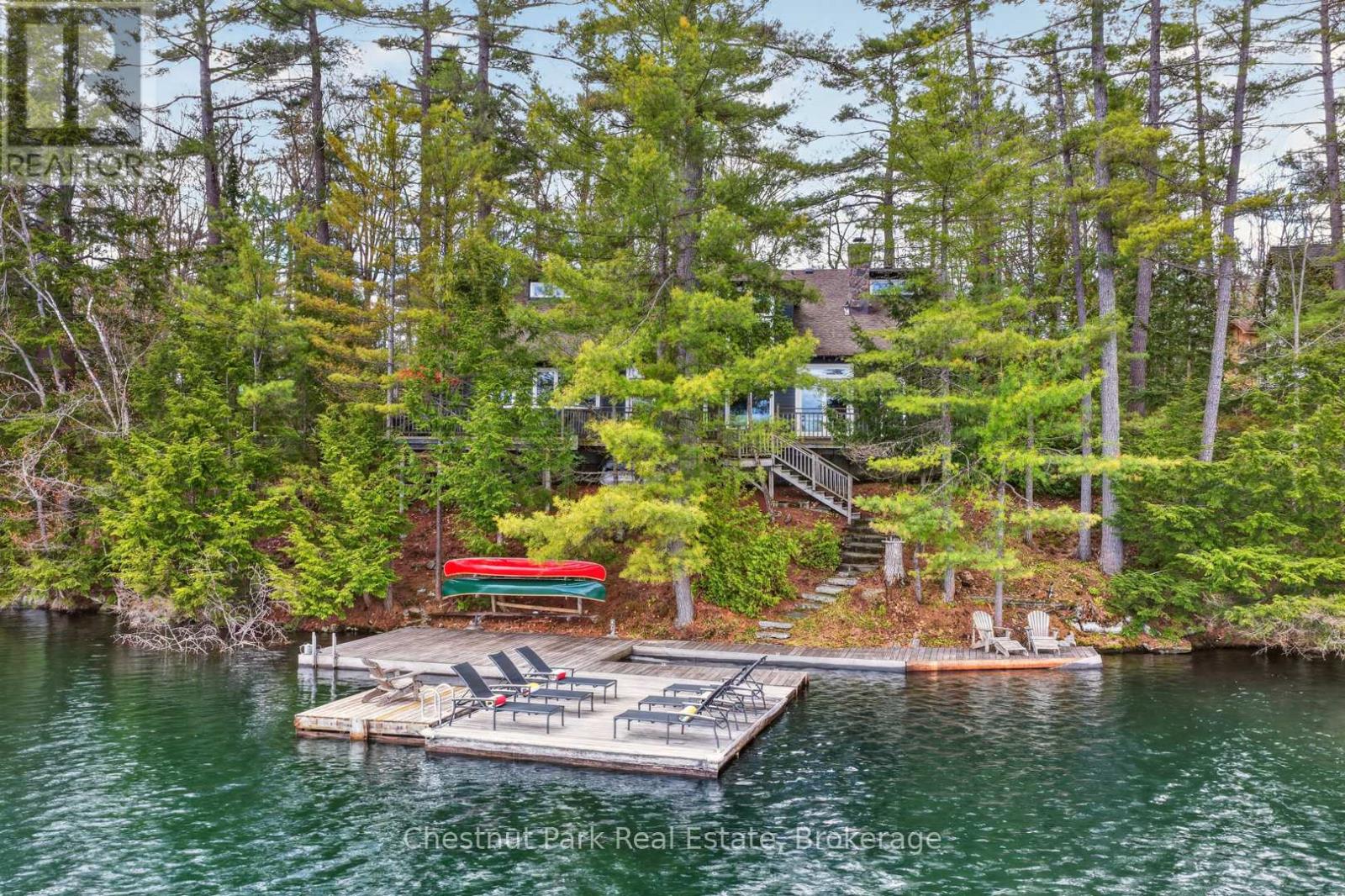 1069 Ridge Road, Muskoka Lakes, Ontario  P0C 1M0 - Photo 1 - X13130908