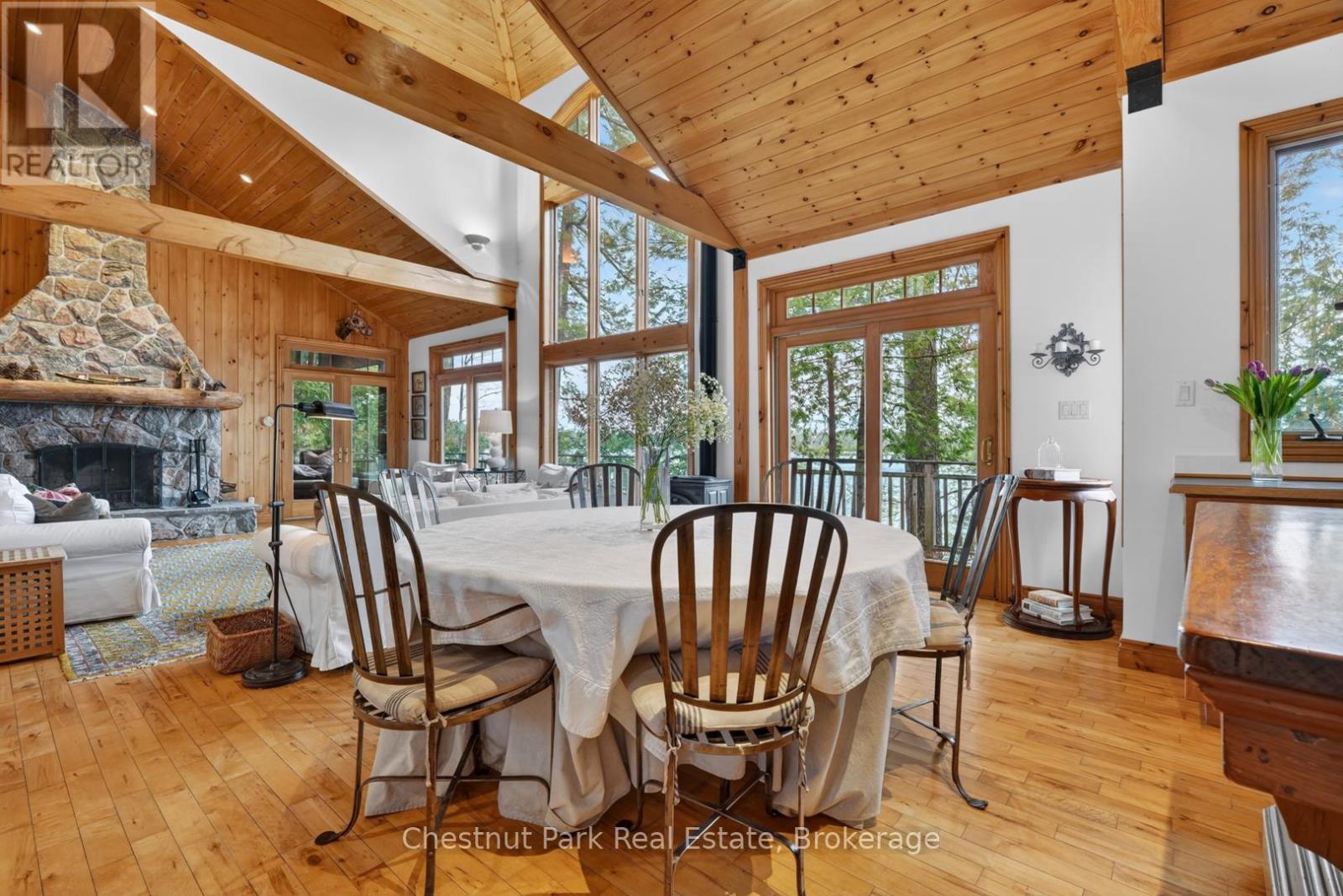 1069 Ridge Road, Muskoka Lakes, Ontario  P0C 1M0 - Photo 17 - X13130908