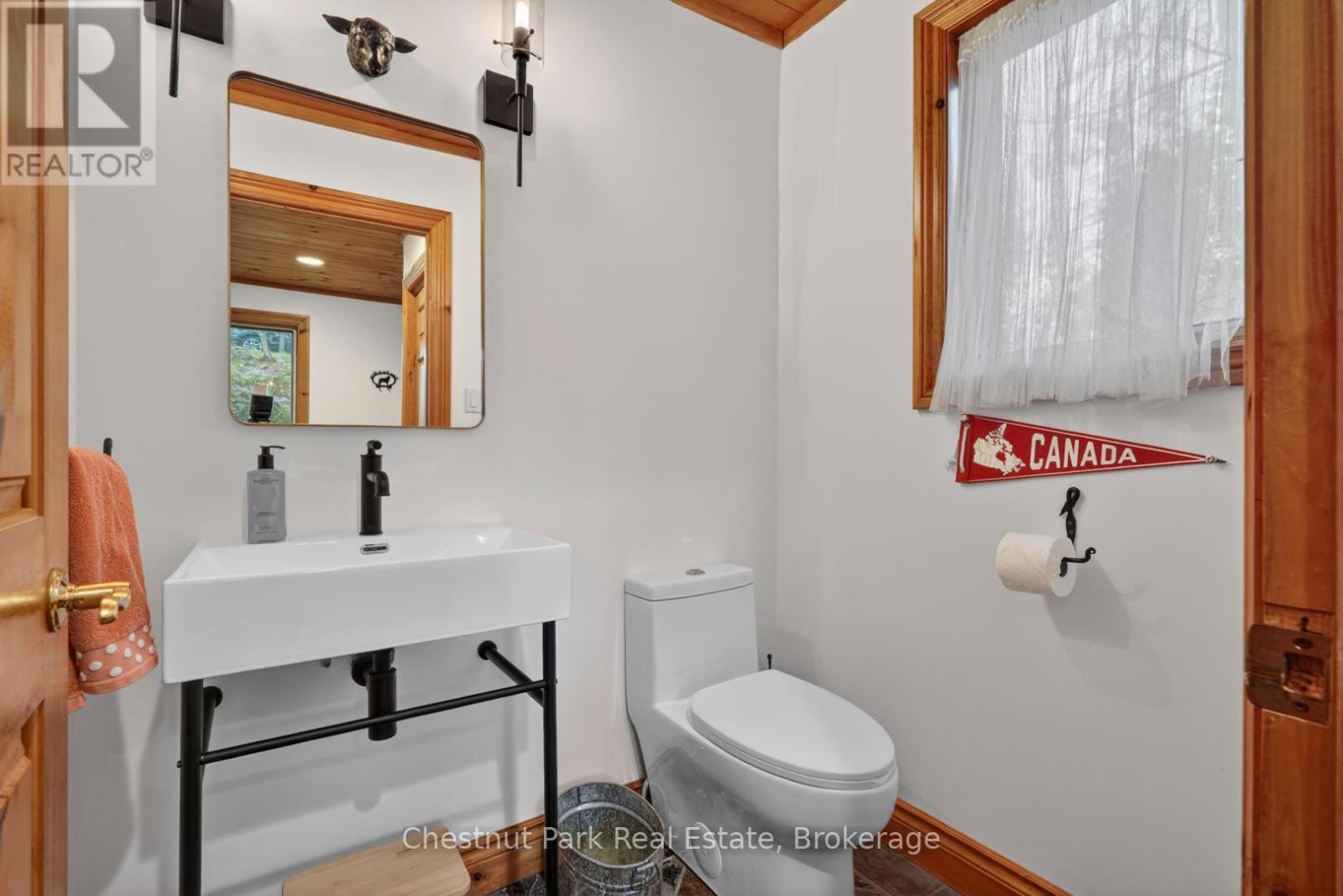 1069 Ridge Road, Muskoka Lakes, Ontario  P0C 1M0 - Photo 5 - X13130908