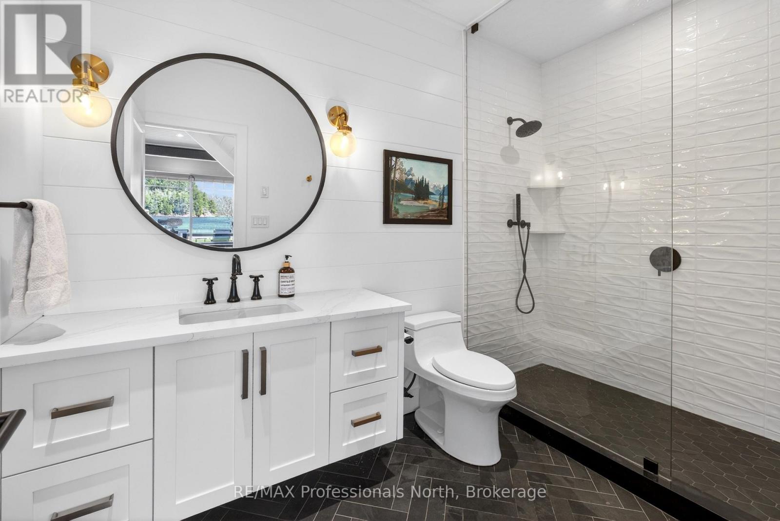 36 Beach Road, Huntsville, Ontario P0B 1M0 - Photo 26 - X13131834
