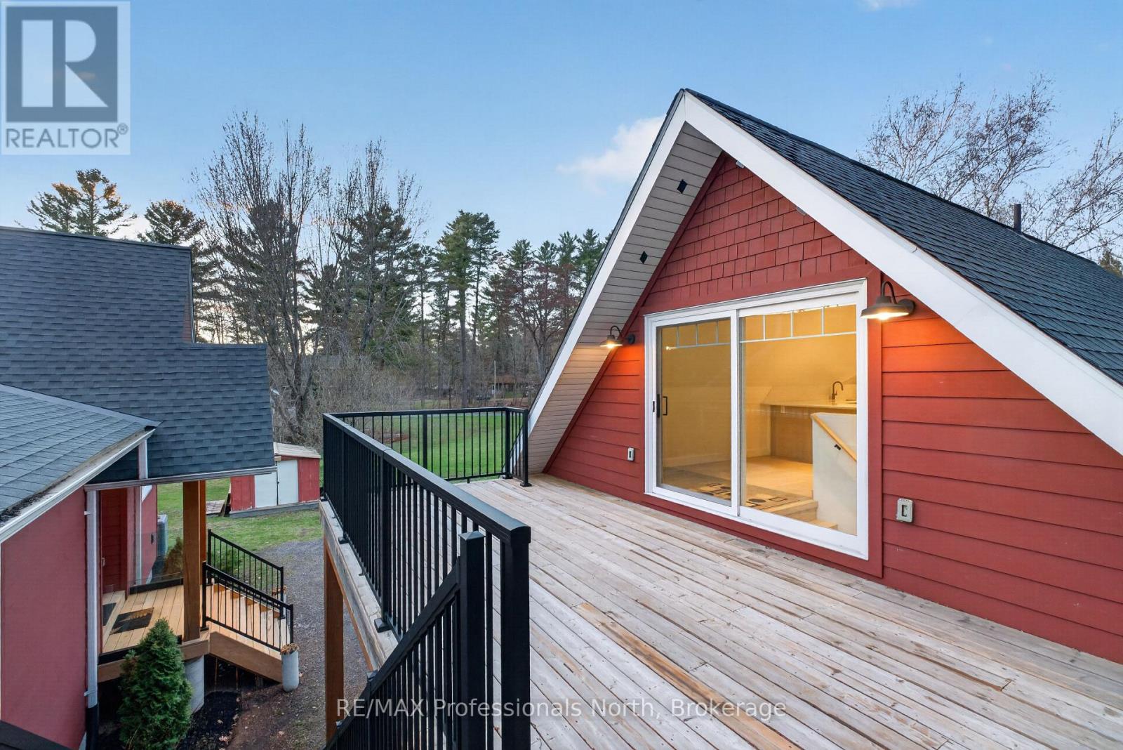 36 Beach Road, Huntsville, Ontario P0B 1M0 - Photo 30 - X13131834