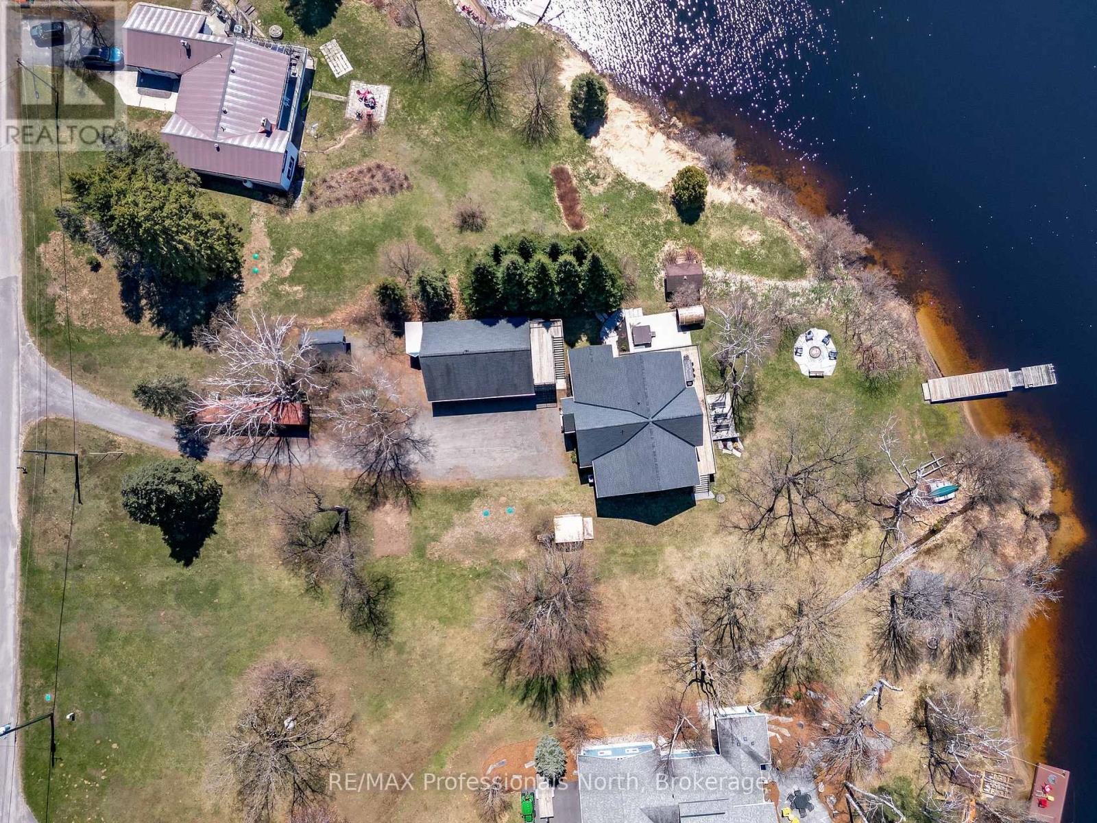36 Beach Road, Huntsville, Ontario P0B 1M0 - Photo 36 - X13131834