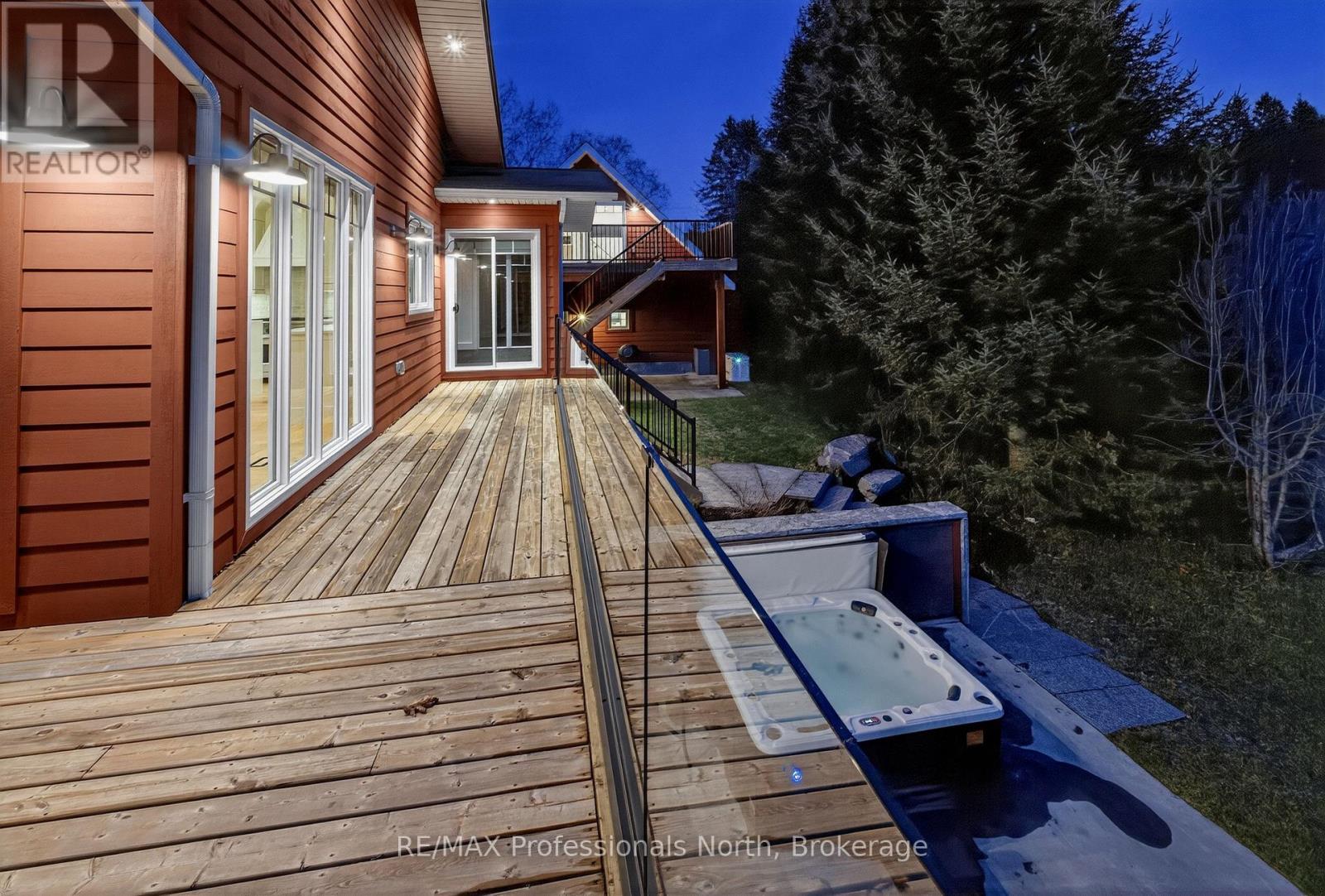 36 Beach Road, Huntsville, Ontario P0B 1M0 - Photo 48 - X13131834