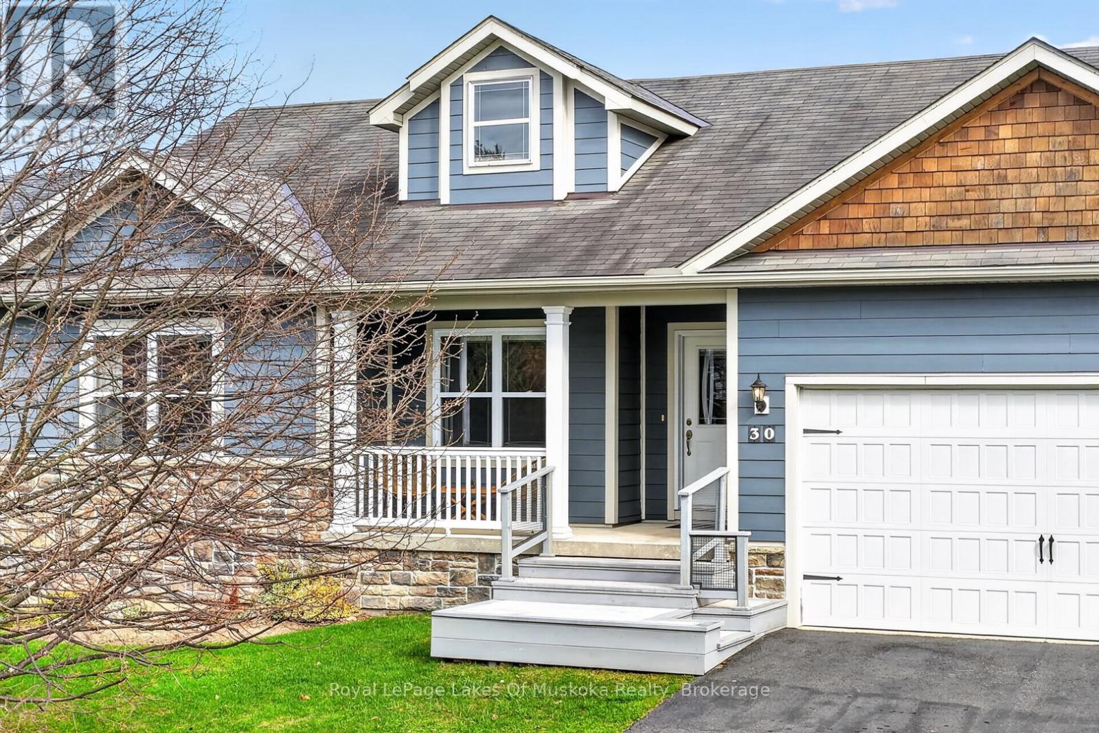 30 & 32 Gainsborough Road, Bracebridge, Ontario P1L 1W8 - Photo 3 - X13132434