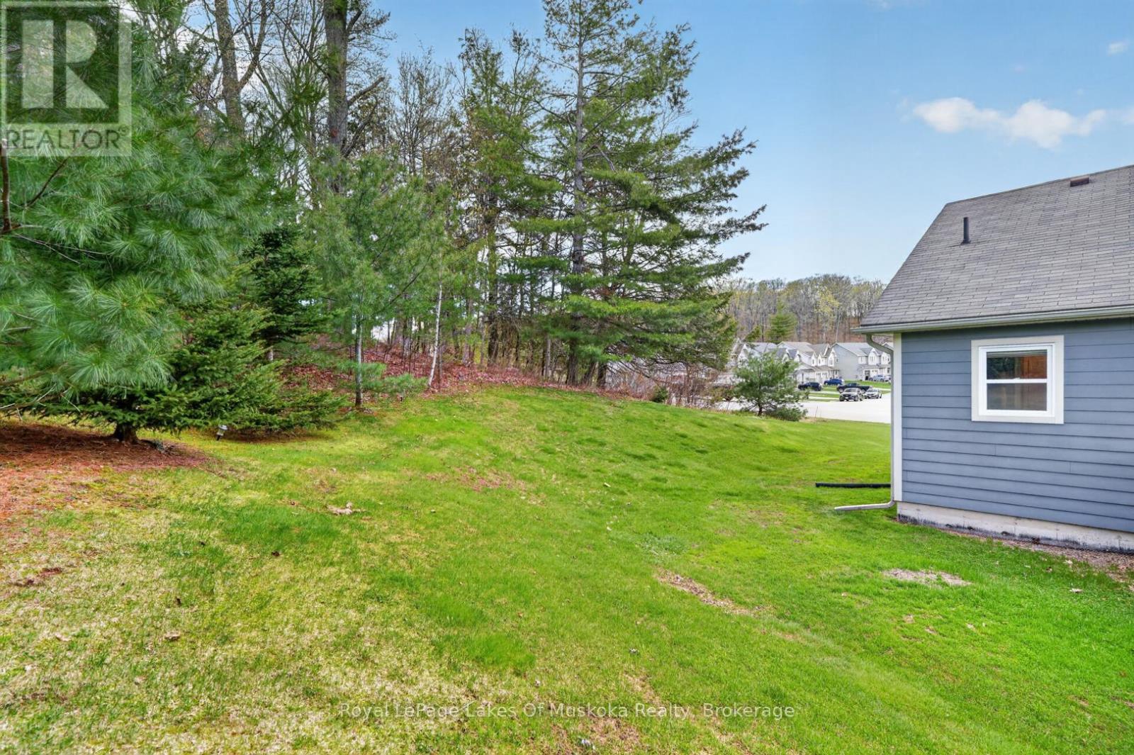 30 & 32 Gainsborough Road, Bracebridge, Ontario P1L 1W8 - Photo 34 - X13132434
