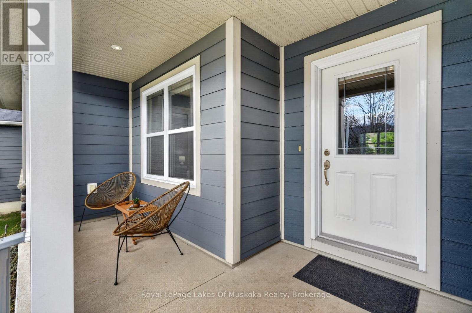 30 & 32 Gainsborough Road, Bracebridge, Ontario P1L 1W8 - Photo 4 - X13132434