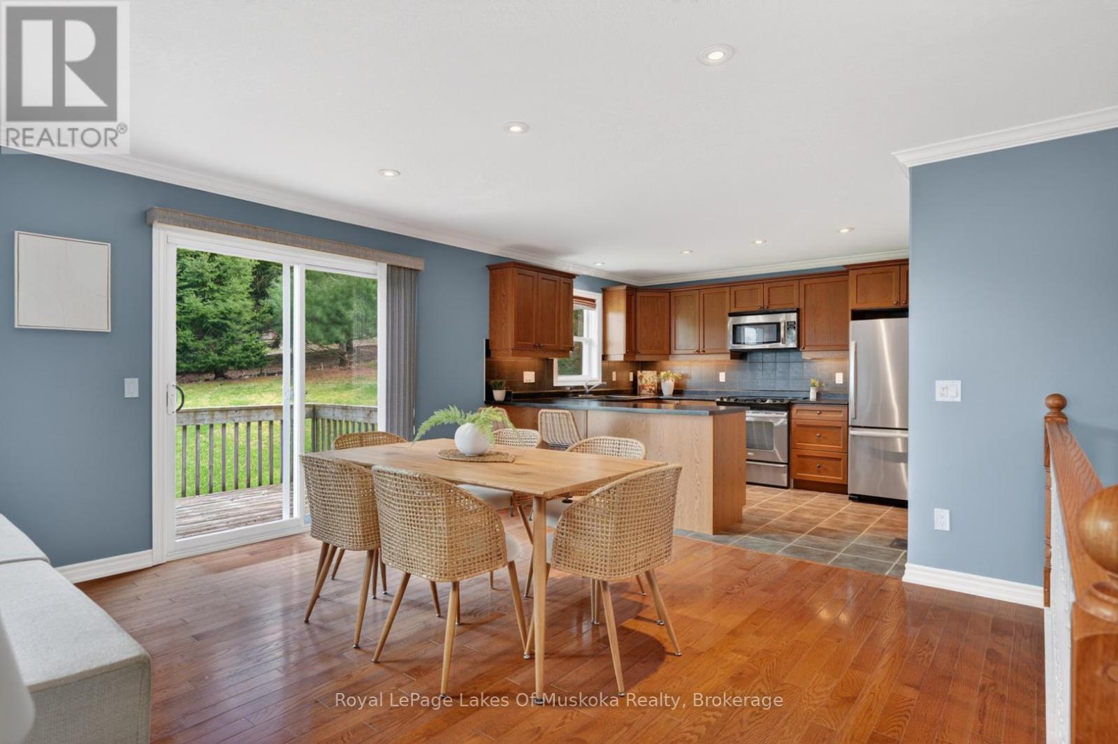 30 & 32 Gainsborough Road, Bracebridge, Ontario P1L 1W8 - Photo 9 - X13132434