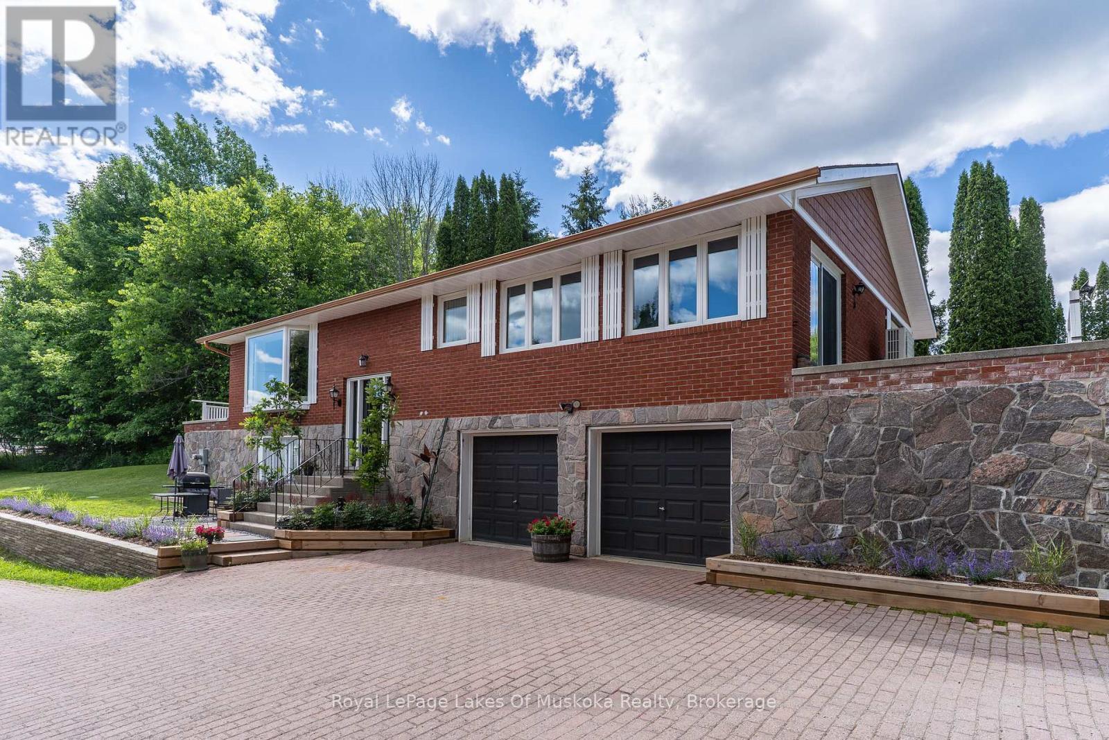 183 Santas Village Road, Bracebridge, Ontario P1L 1W8 - Photo 3 - X13133870