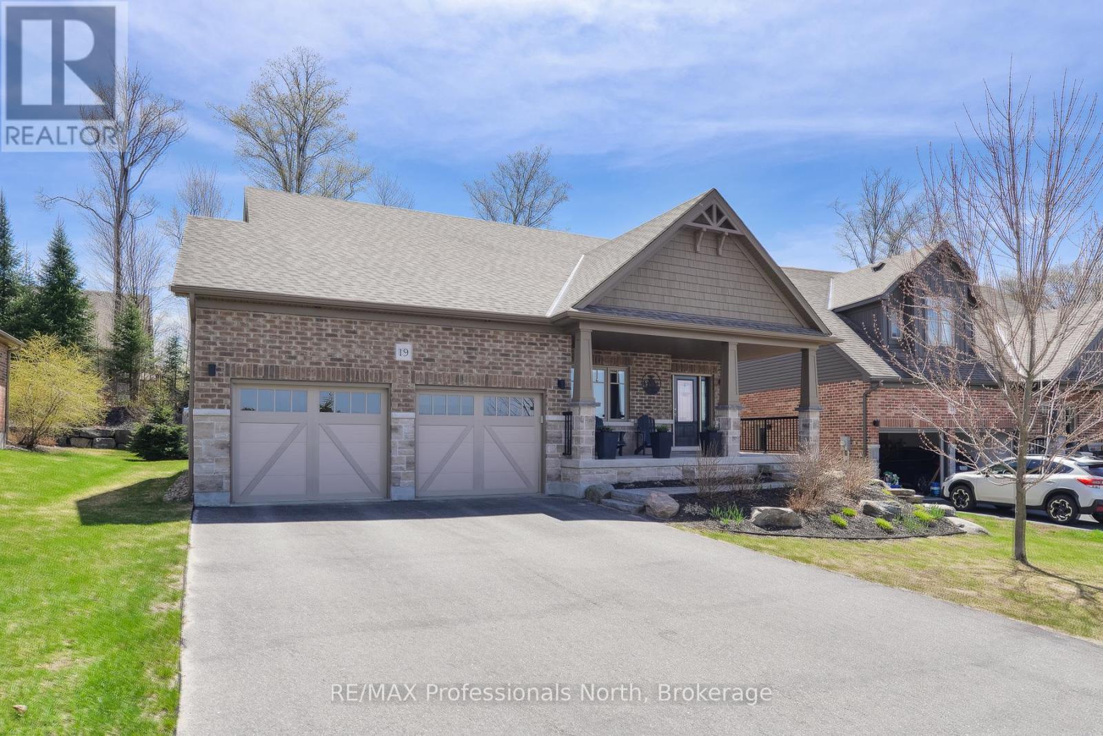 19 Selkirk Drive, Huntsville, Ontario P1H 0C5 - Photo 2 - X13134504
