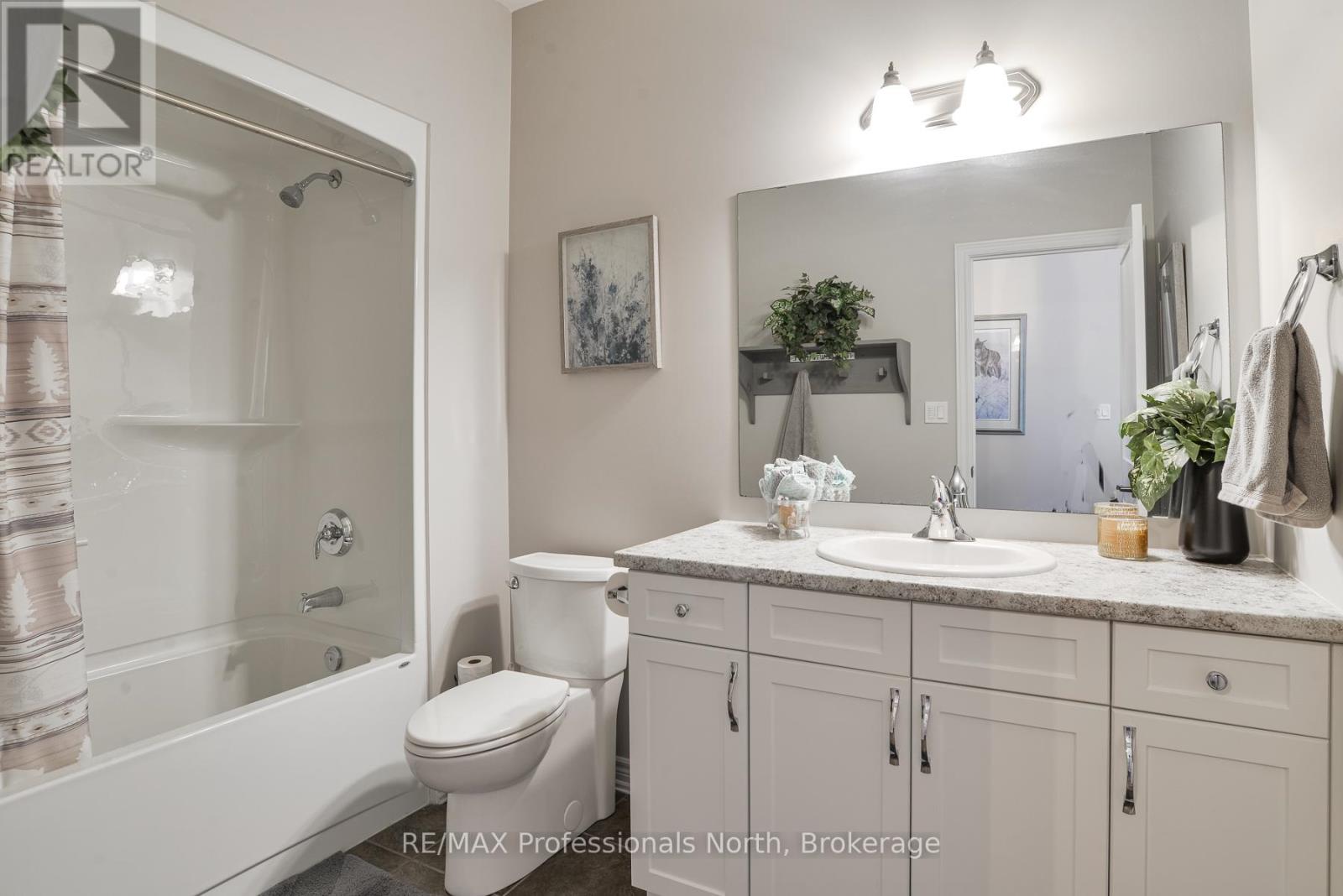 19 Selkirk Drive, Huntsville, Ontario P1H 0C5 - Photo 20 - X13134504