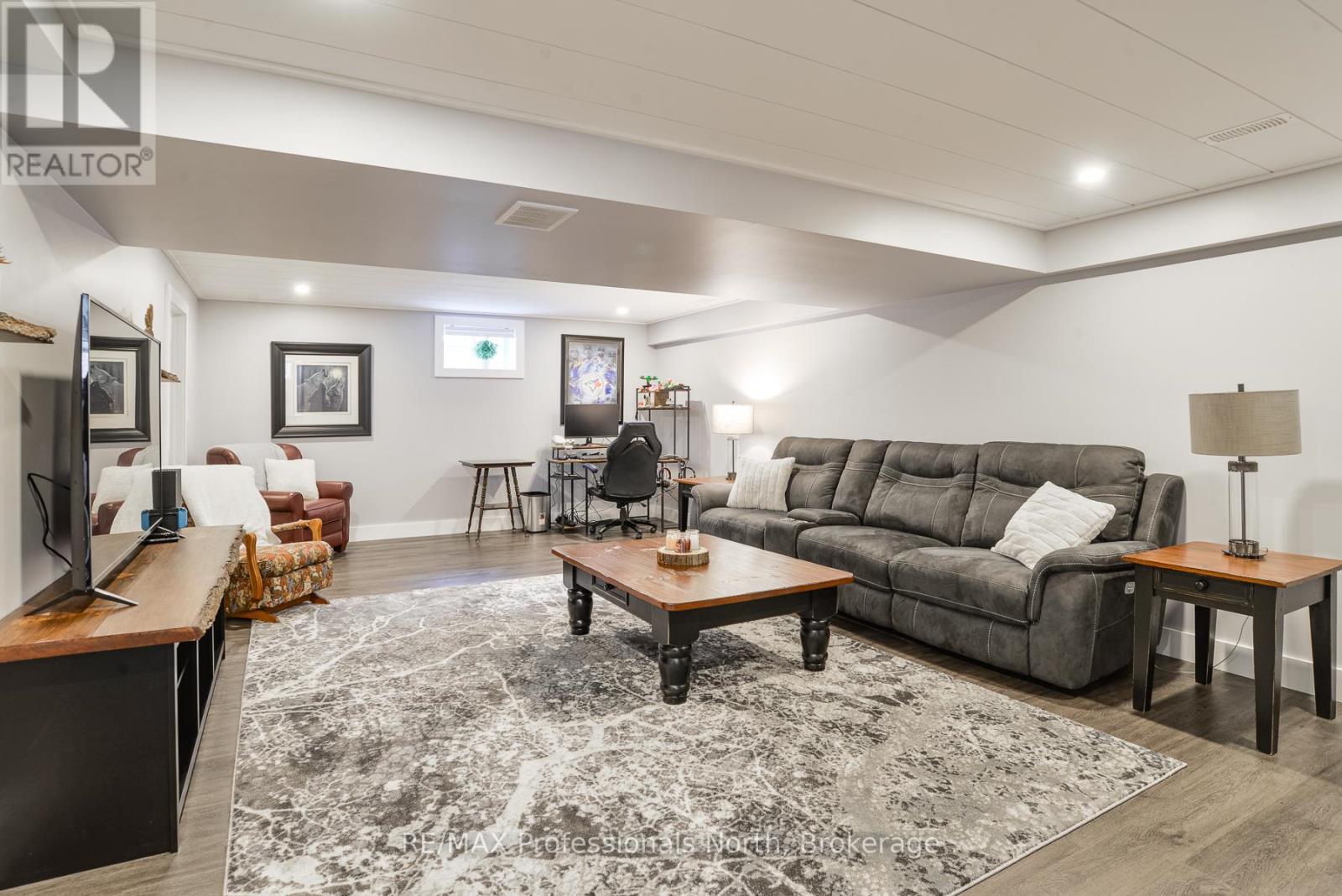 19 Selkirk Drive, Huntsville, Ontario P1H 0C5 - Photo 22 - X13134504