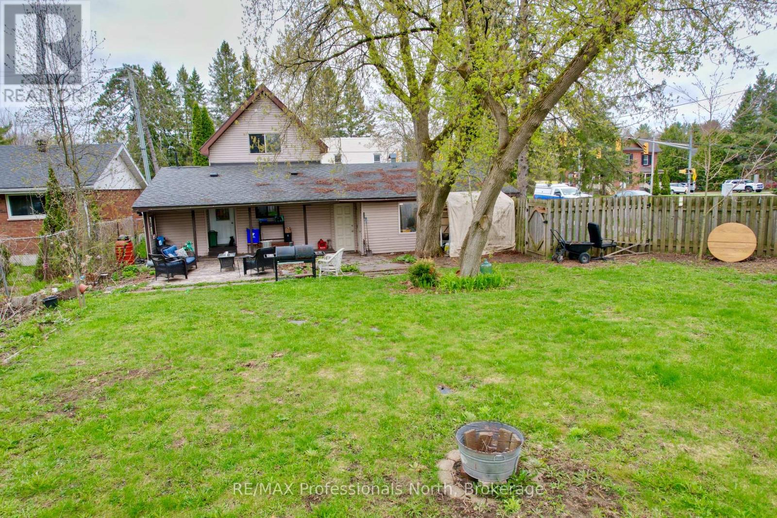 209 Dill St Street, Bracebridge, Ontario  P1L 1E6 - Photo 3 - X13135754