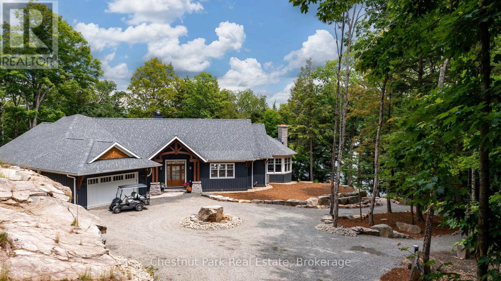 30 Bigwin Island, Lake Of Bays, Ontario  P0B 1A0 - Photo 2 - X13137668