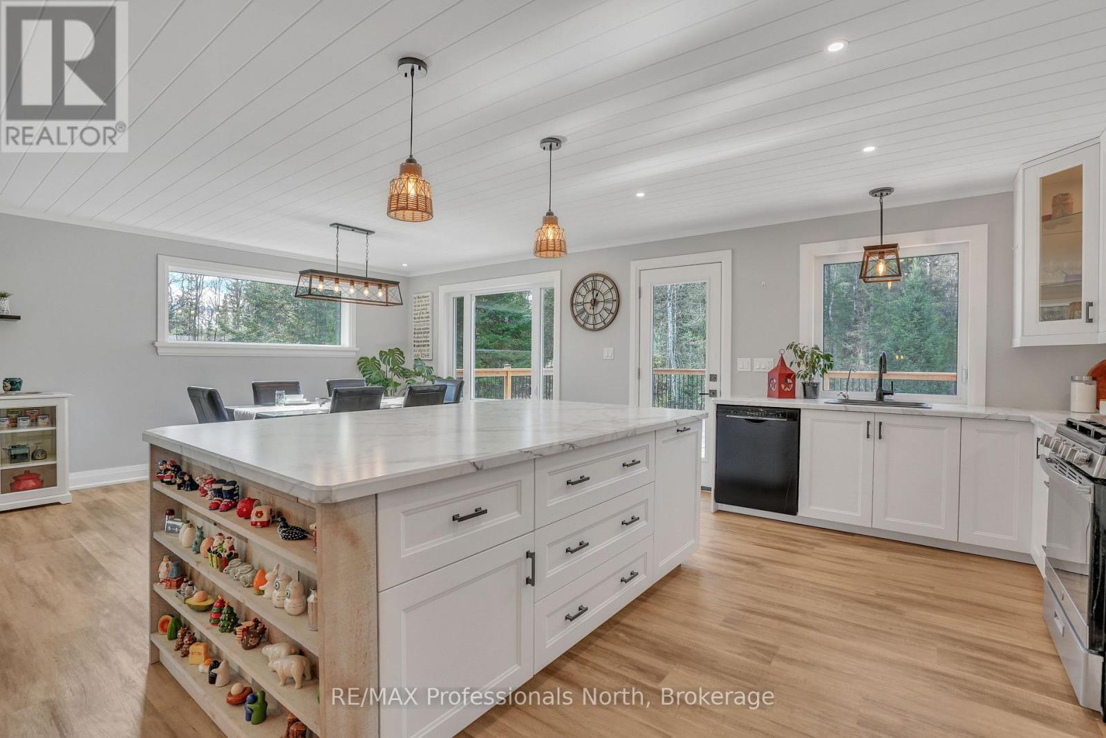79 Mainhood Road, Huntsville, Ontario  P0B 1M0 - Photo 14 - X13137840
