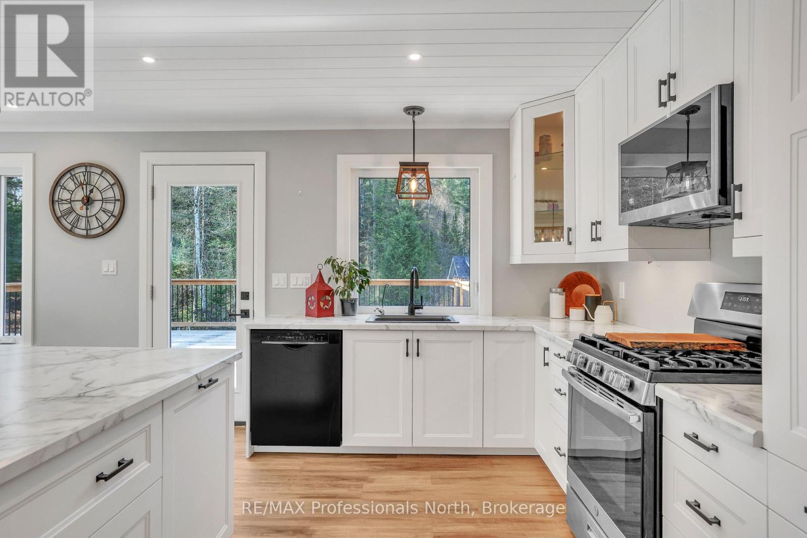79 Mainhood Road, Huntsville, Ontario  P0B 1M0 - Photo 7 - X13137840