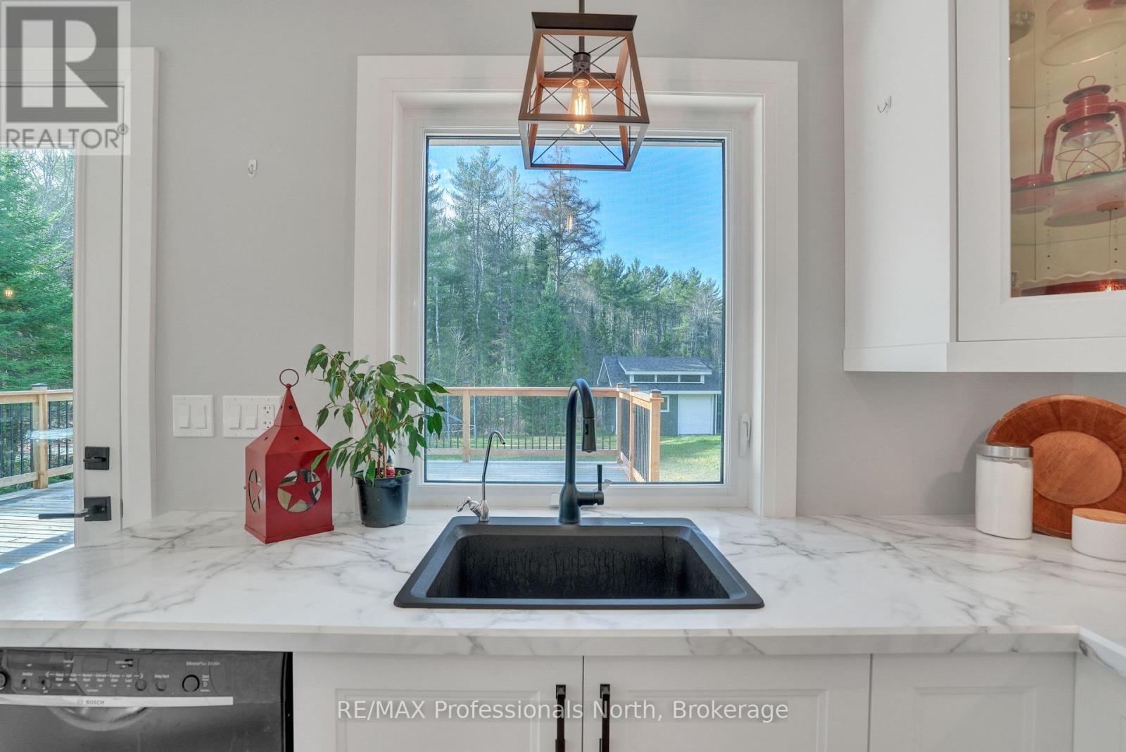 79 Mainhood Road, Huntsville, Ontario  P0B 1M0 - Photo 8 - X13137840