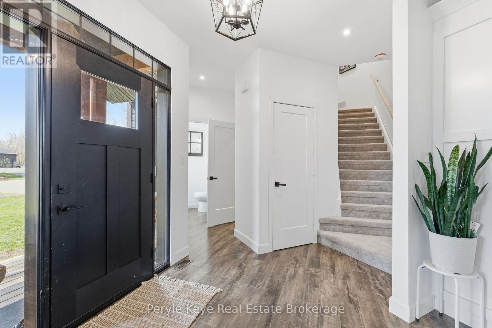 1056 Xavier Street, Gravenhurst, Ontario P0E 1G0 - Photo 31 - X13141086