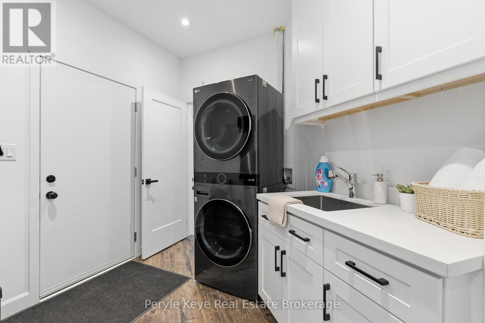1056 Xavier Street, Gravenhurst, Ontario P0E 1G0 - Photo 32 - X13141086