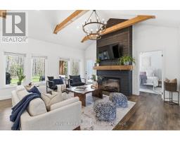1056 XAVIER STREET, Gravenhurst, Ontario