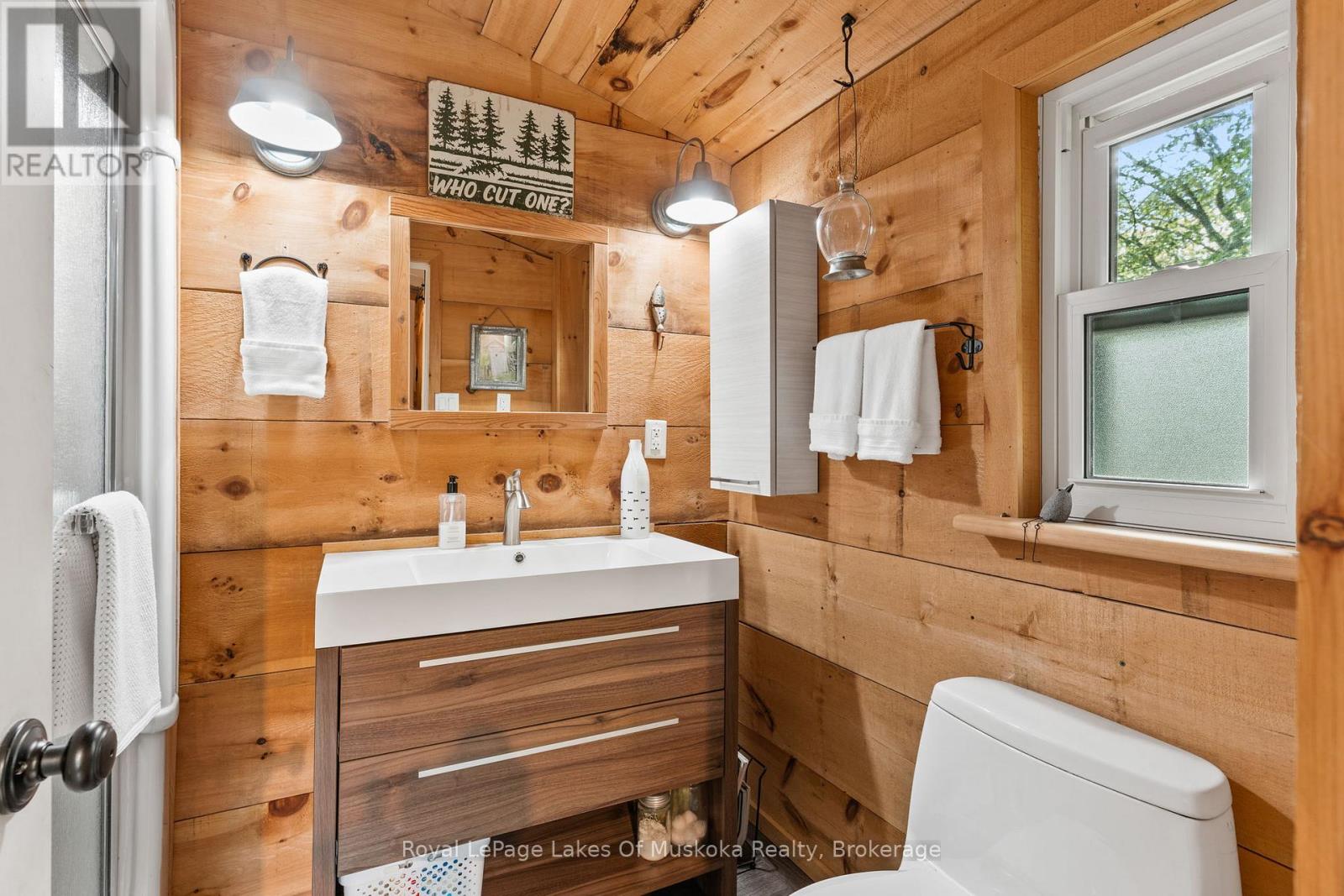 1382 Fish Hatchery Road, Muskoka Lakes, Ontario P0B 1M0 - Photo 15 - X13143180