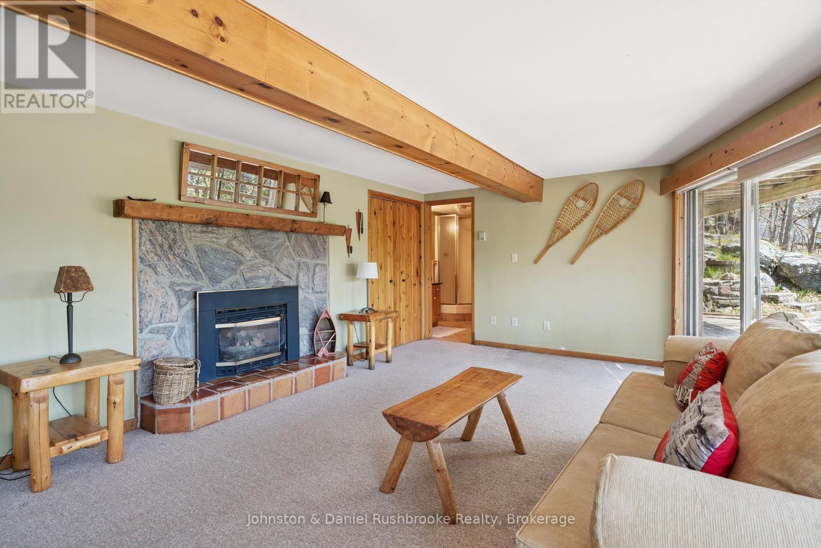 1052 North Sunset Bay Road, Gravenhurst, Ontario P1P 1R2 - Photo 23 - X13143730