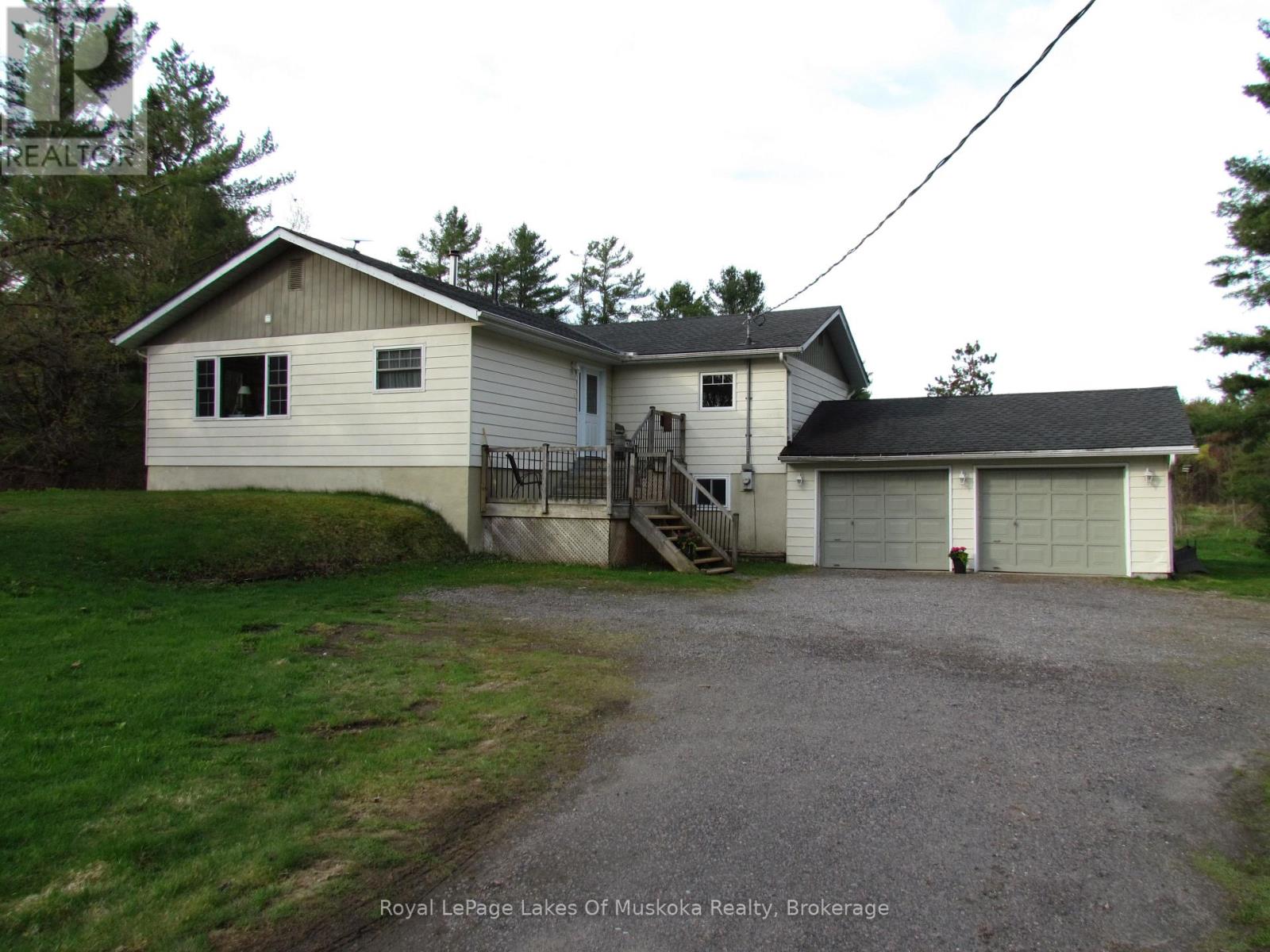 1016 Laycox Road, Gravenhurst, Ontario  P1P 0G8 - Photo 1 - X13145726